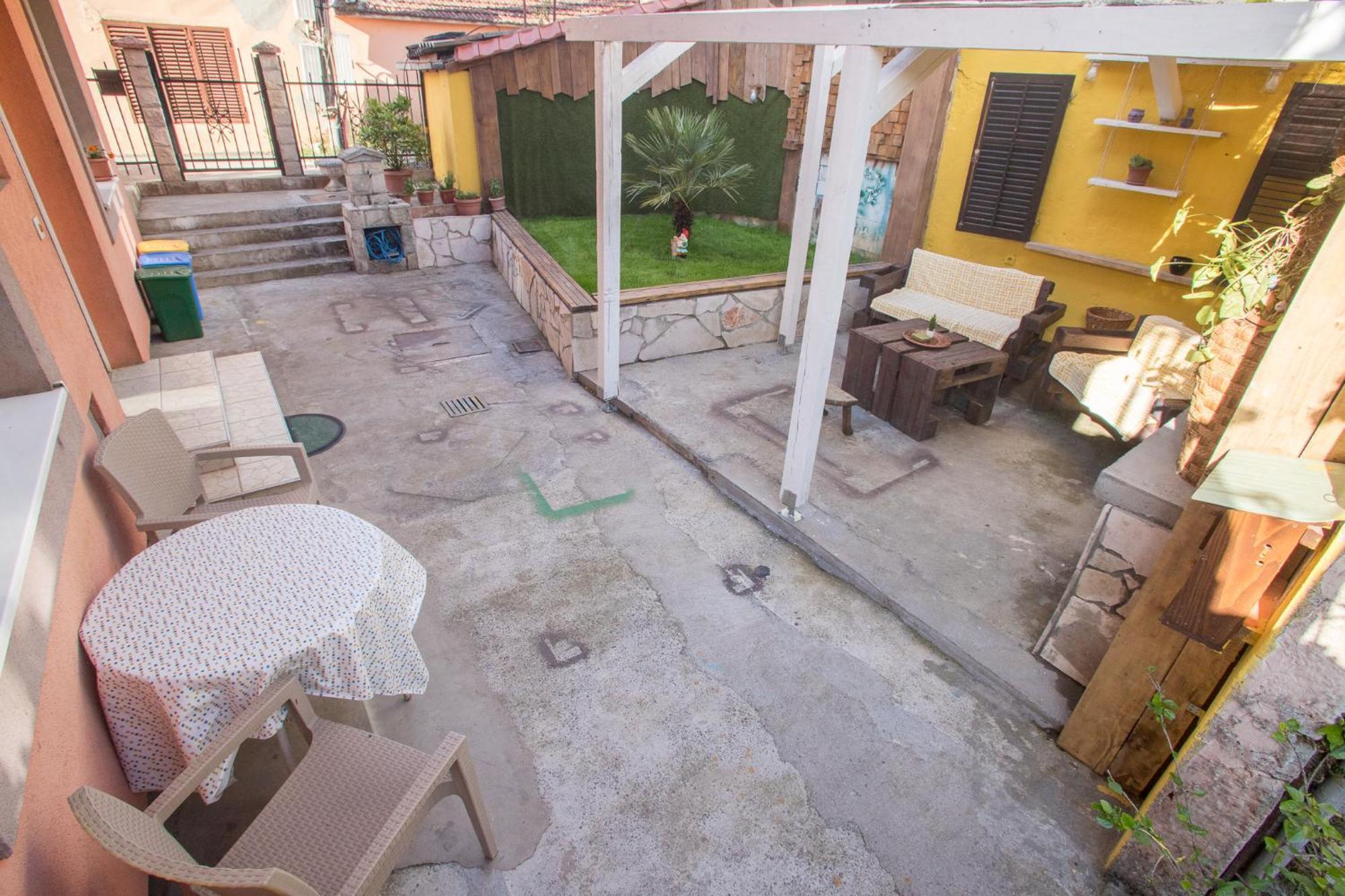Late Story Apartment พอดโกริกา ภายนอก รูปภาพ